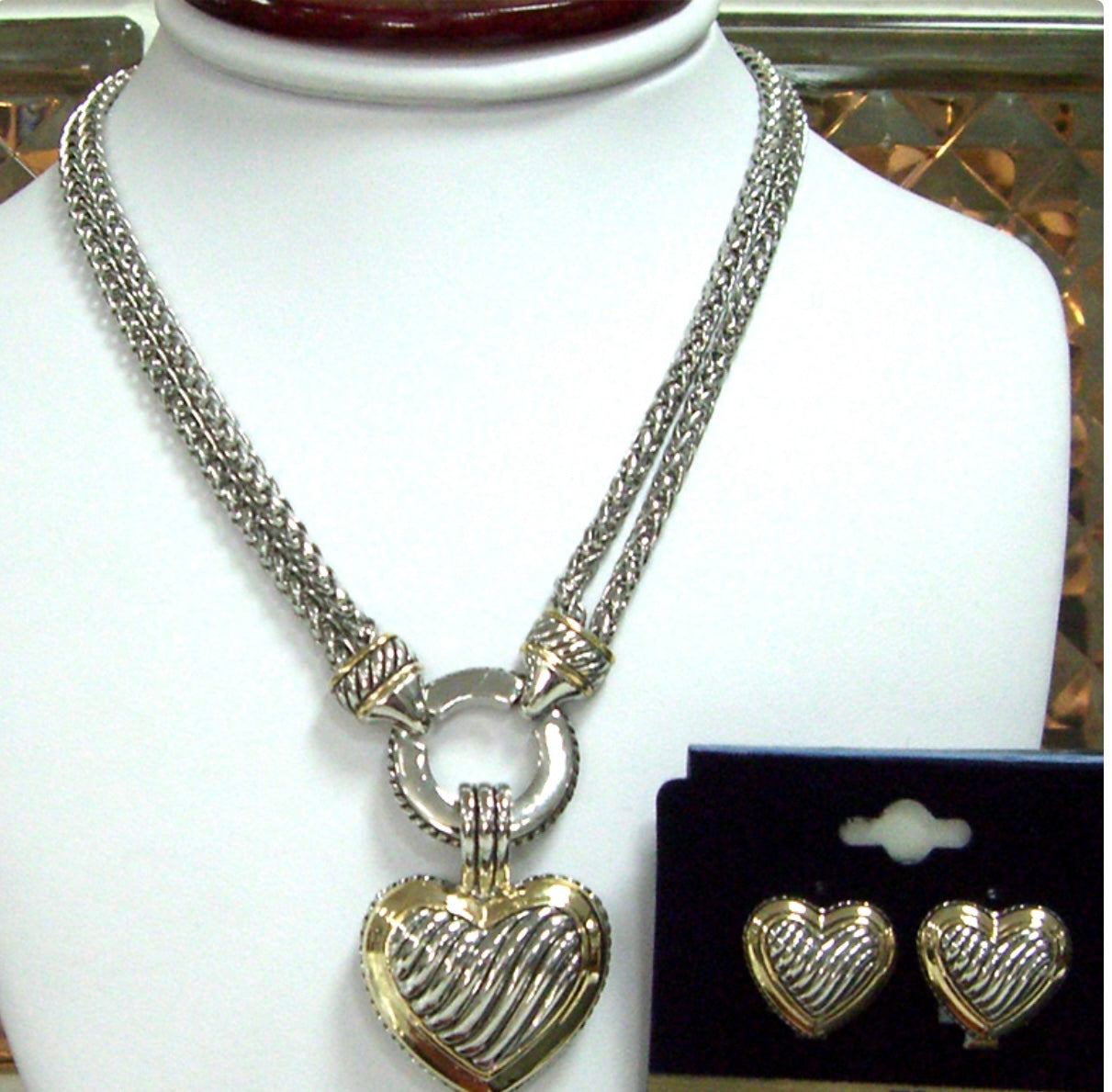 Exquisite Two Toned Heart Cable Necklace and Earrings 17”
